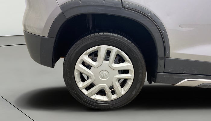 2016 Maruti Vitara Brezza VDI, Diesel, Manual, 1,01,543 km, Right Rear Wheel