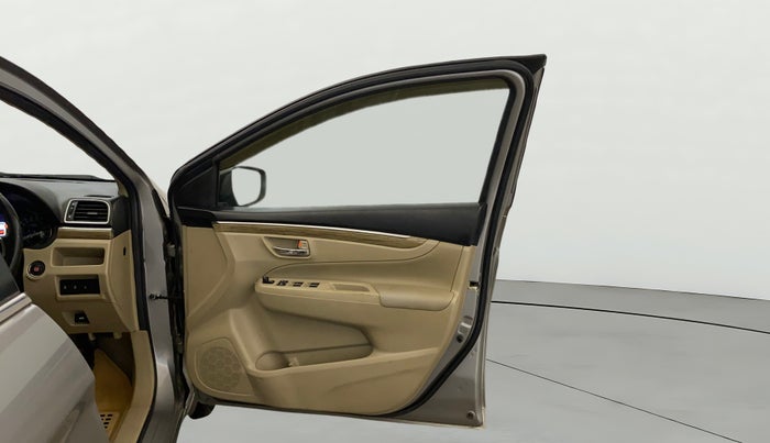 2018 Maruti Ciaz ALPHA  AT 1.5 SHVS PETROL, Petrol, Automatic, 62,754 km, RHS Front Door