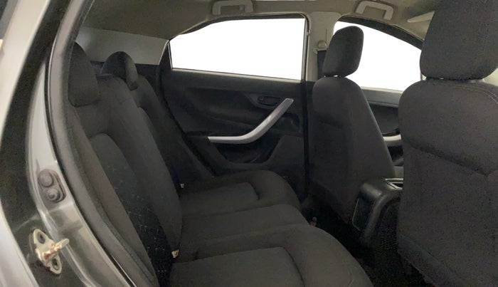 2022 Tata NEXON XM SUNROOF PETROL, Petrol, Manual, 59,196 km, Right Side Rear Door Cabin