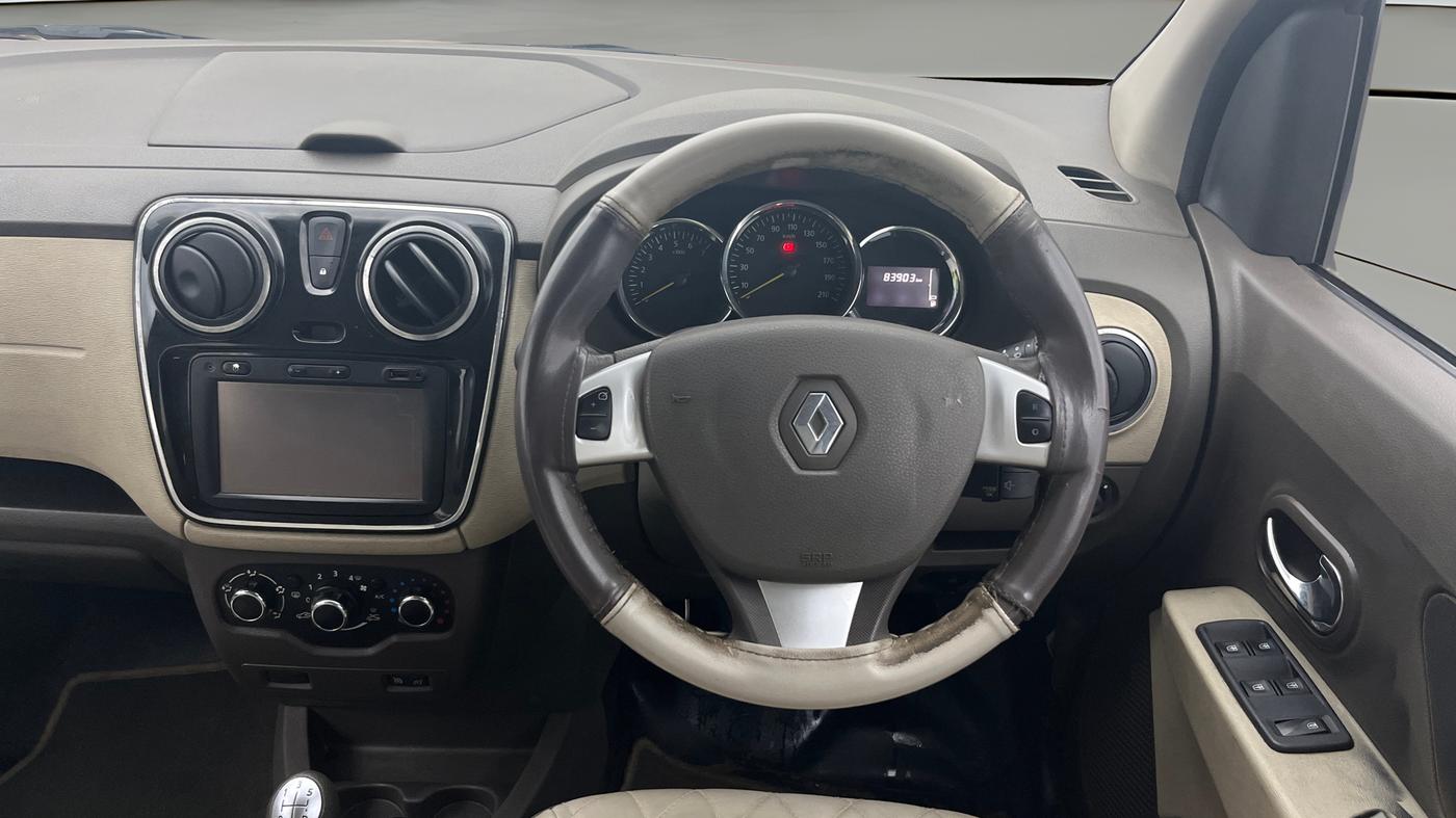 2017 Renault Lodgy 85 PS RXZ STEPWAY 8 STR, Diesel, Manual, 83,902 km, Steering Wheel Close Up