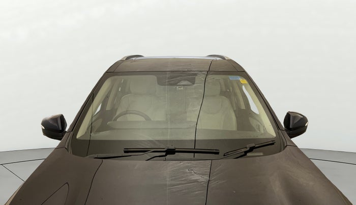 2023 Mahindra XUV700 AX 7 LUXURY P AT 7 STR, Petrol, Automatic, 14,877 km, Front Windshield