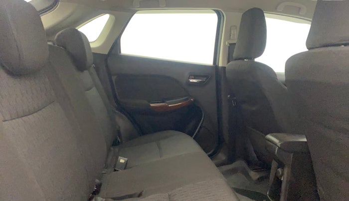 2018 Maruti Baleno ALPHA DIESEL 1.3, Diesel, Manual, 1,10,979 km, Right Side Rear Door Cabin