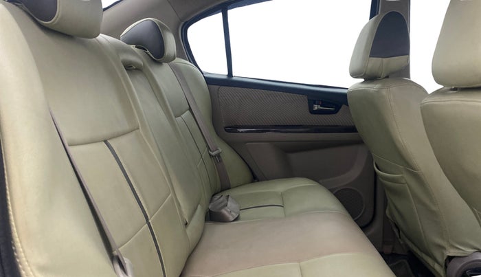 2013 Maruti SX4 ZXI, Petrol, Manual, 77,330 km, Right Side Rear Door Cabin