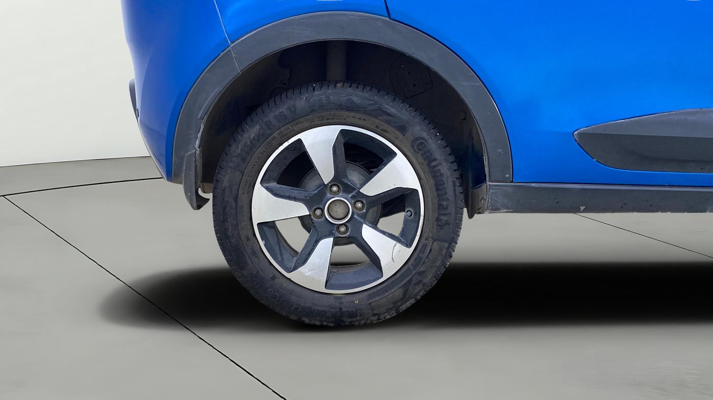 2017 Tata NEXON XZ PLUS PETROL, Petrol, Manual, 1,17,602 km, Right Rear Wheel
