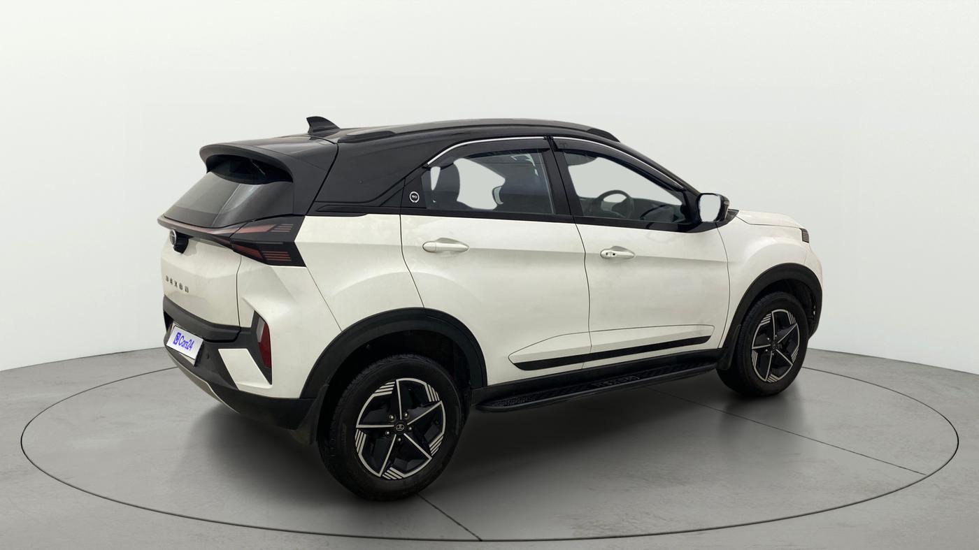 2024 Tata NEXON FEARLESS + SUNROOF DCA DUAL TONE 1.2 PETROL, Petrol, Automatic, 12,643 km, Right Back Diagonal