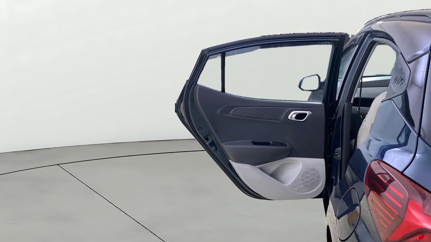 2025 Hyundai GRAND I10 NIOS SPORTZ AMT 1.2 KAPPA VTVT, Petrol, Automatic, 3,196 km, LHS Rear Door