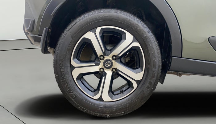 2022 Tata NEXON XZA PLUS (HS) PETROL, Petrol, Automatic, 31,173 km, Right Rear Wheel