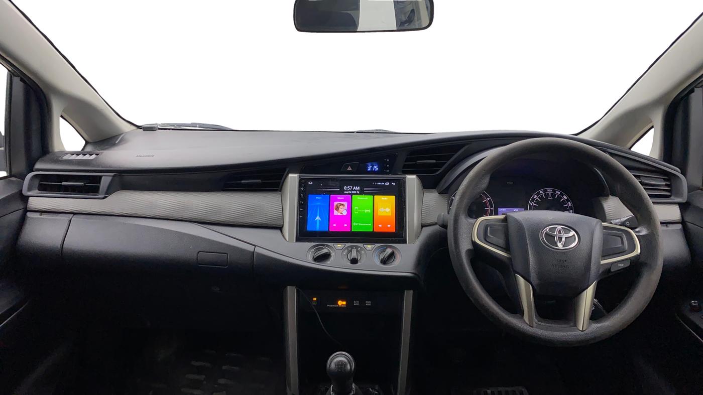 2016 Toyota Innova Crysta 2.7 GX 8 STR, Petrol, Manual, 63,930 km, Dashboard