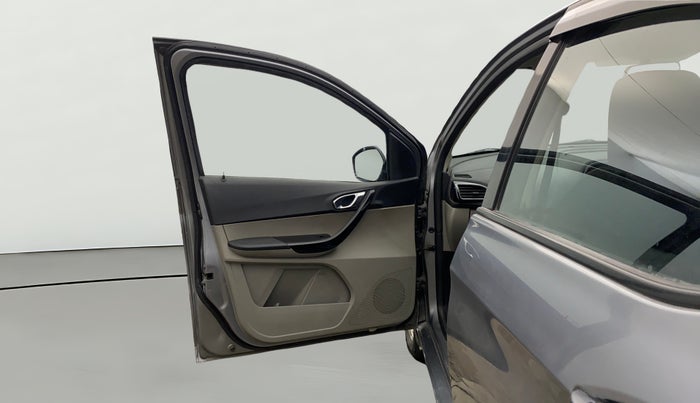 2018 Tata Tiago XZ PETROL, Petrol, Manual, 77,888 km, LHS Front Door