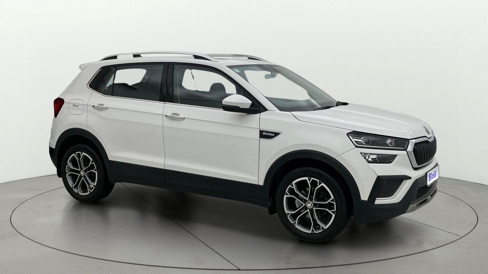 2022 Skoda Kushaq STYLE 1.0L TSI AT (6 AIRBAGS) 2022 Skoda Kushaq STYLE 1.0L TSI AT (6 AIRBAGS)