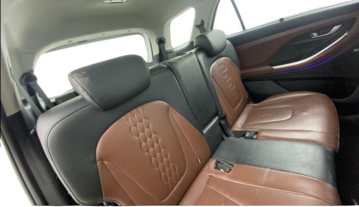 2021 Hyundai ALCAZAR PLATINUM 2.0 MT 7STR, Petrol, Manual, 88,356 km, Right Side Rear Door Cabin