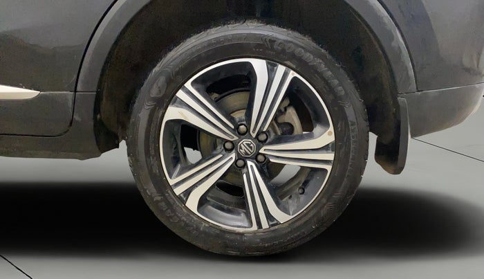 2022 MG ASTOR SHARP 1.5 CVT, Petrol, Automatic, 42,763 km, Left Rear Wheel