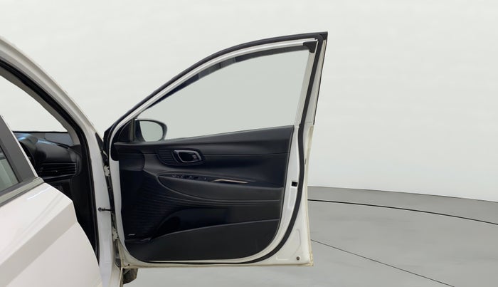 2023 Hyundai NEW I20 ASTA (O) 1.2 MT, Petrol, Manual, 6,991 km, RHS Front Door