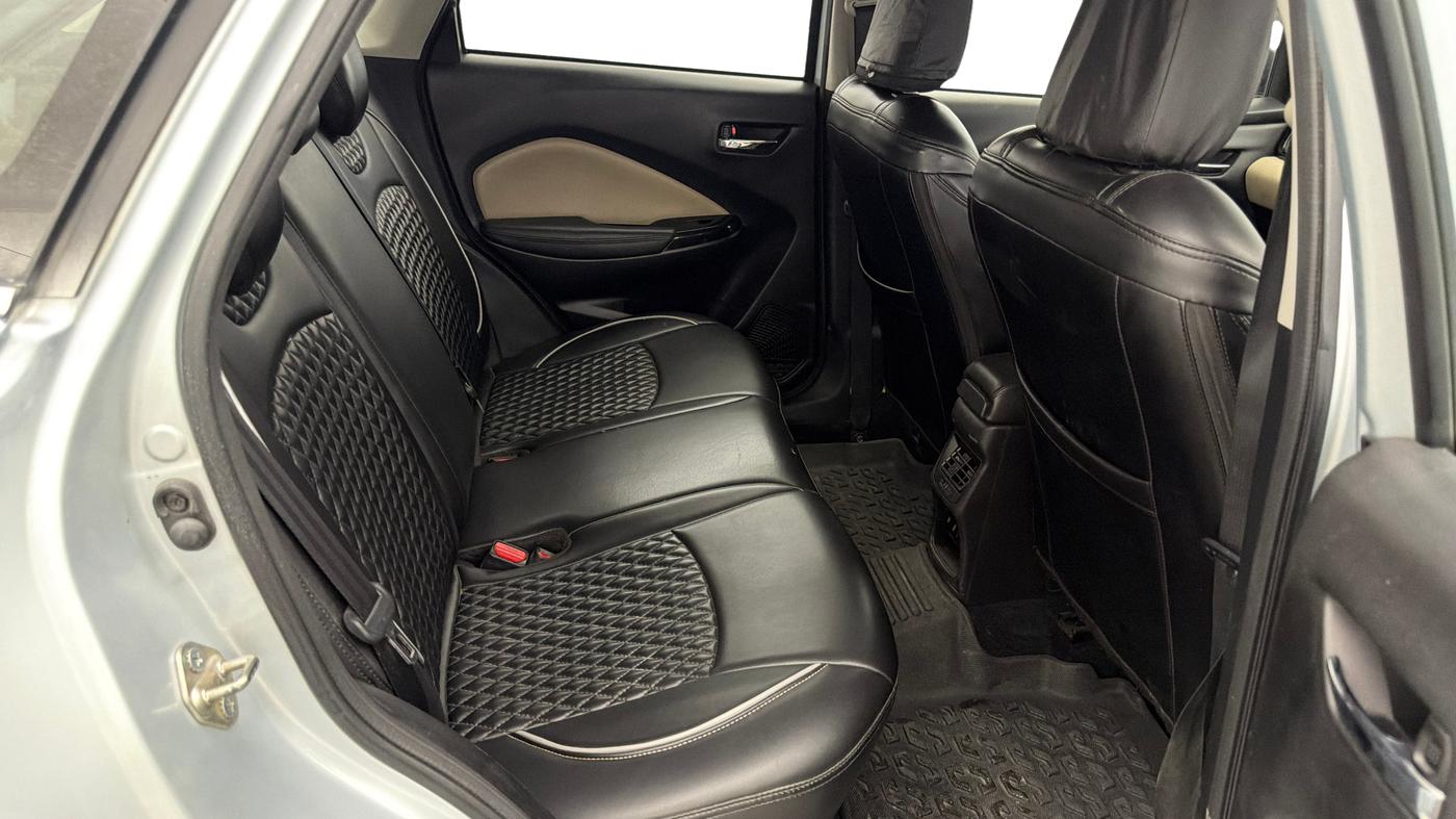 2023 Toyota Glanza G, Petrol, Manual, 28,342 km, Right Side Rear Door Cabin