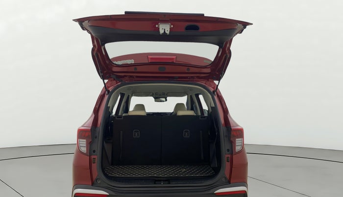 2023 KIA CARENS LUXURY PLUS 1.5 DIESEL AT 7 STR, Diesel, Automatic, 13,641 km, Boot Door Open