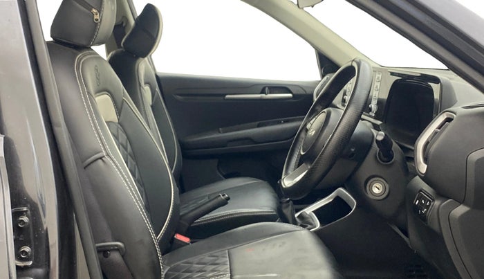 2025 KIA SONET HTK (O) 1.2 Petrol MT, Petrol, Manual, 30,406 km, Right Side Front Door Cabin