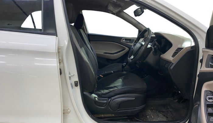 2015 Hyundai Elite i20 SPORTZ 1.2 (O), Petrol, Manual, 78,994 km, Right Side Front Door Cabin