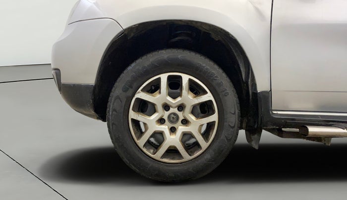 2017 Renault Duster RXL PETROL, Petrol, Manual, 73,012 km, Left Front Wheel