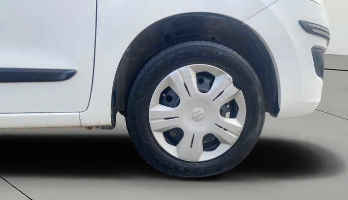 2018 Maruti Wagon R 1.0 VXI, Petrol, Manual, 97,429 km, Right Front Wheel
