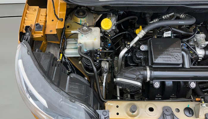 2022 Renault TRIBER RXT, Petrol, Manual, 23,801 km, Engine View - Right