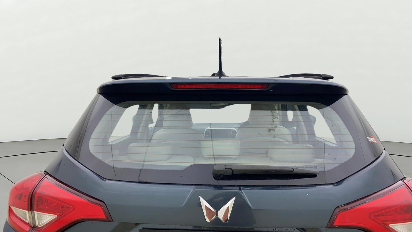 2023 Mahindra XUV300 W8 (O) 1.5 DIESEL AMT, Diesel, Automatic, 45,135 km, Rear Windshield