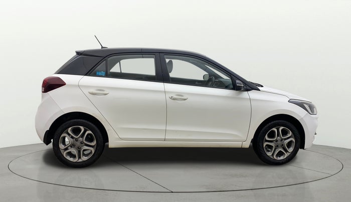 2019 Hyundai Elite i20 SPORTZ PLUS 1.2 DUAL TONE, Petrol, Manual, 1,07,519 km, Right Side View