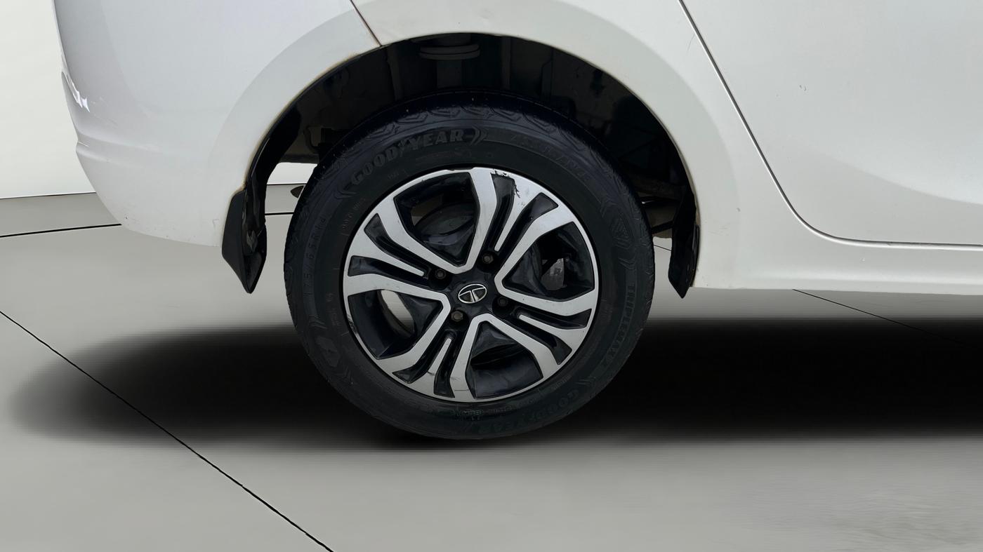 2022 Tata TIGOR XZ PLUS CNG, CNG, Manual, 49,066 km, Right Rear Wheel