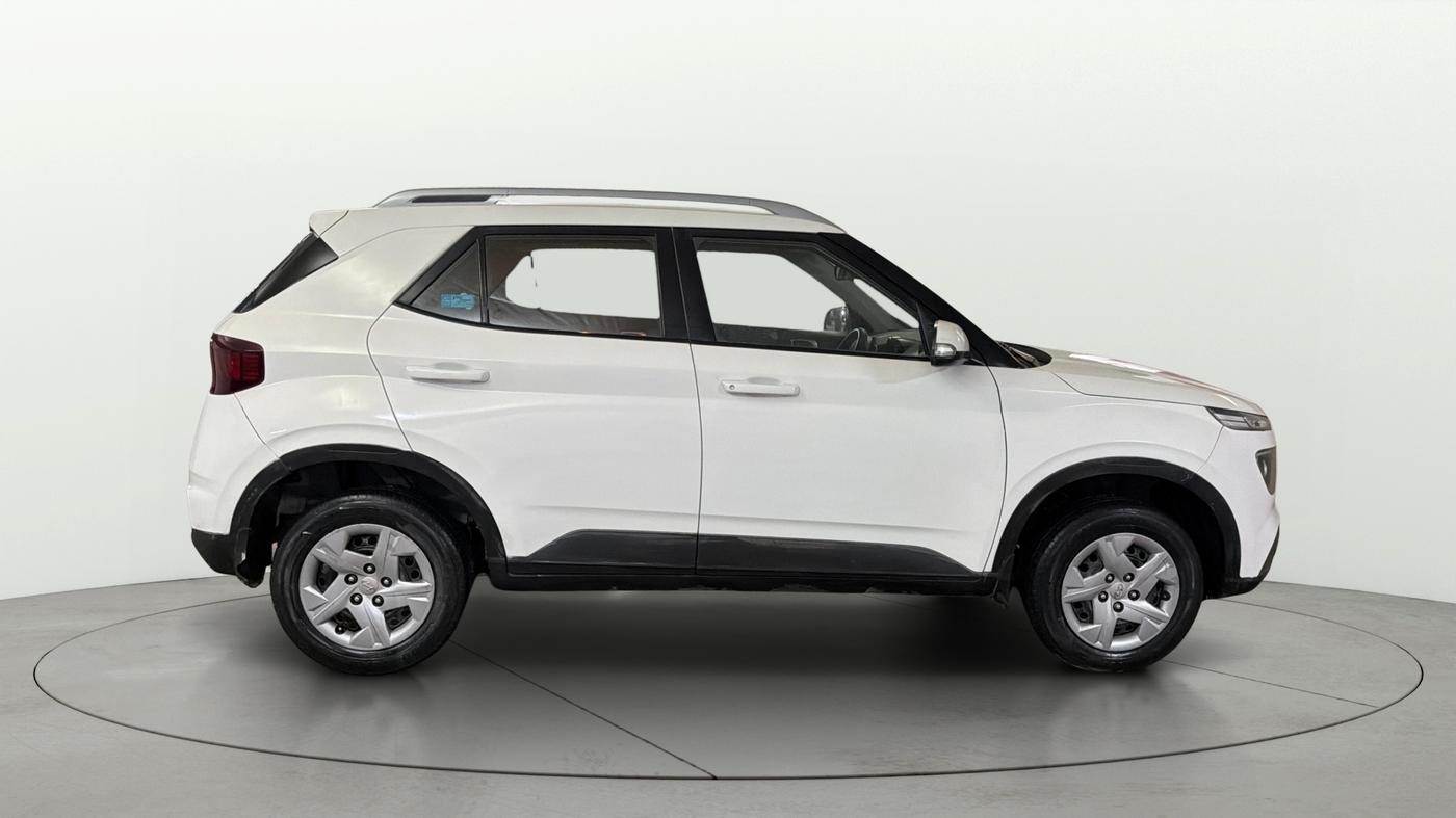 2021 Hyundai VENUE S+ 1.2, Petrol, Manual, 46,137 km, Right Side View