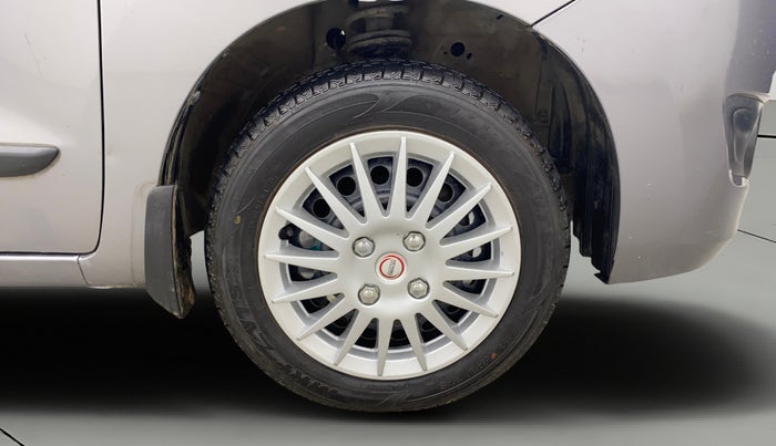 2014 Maruti Wagon R 1.0 VXI, Petrol, Manual, 58,412 km, Right Front Wheel