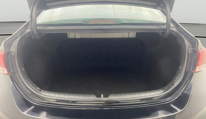 2017 Hyundai Verna 1.6 VTVT SX (O) AT, Petrol, Automatic, 34,773 km, Boot Open Zoomed View
