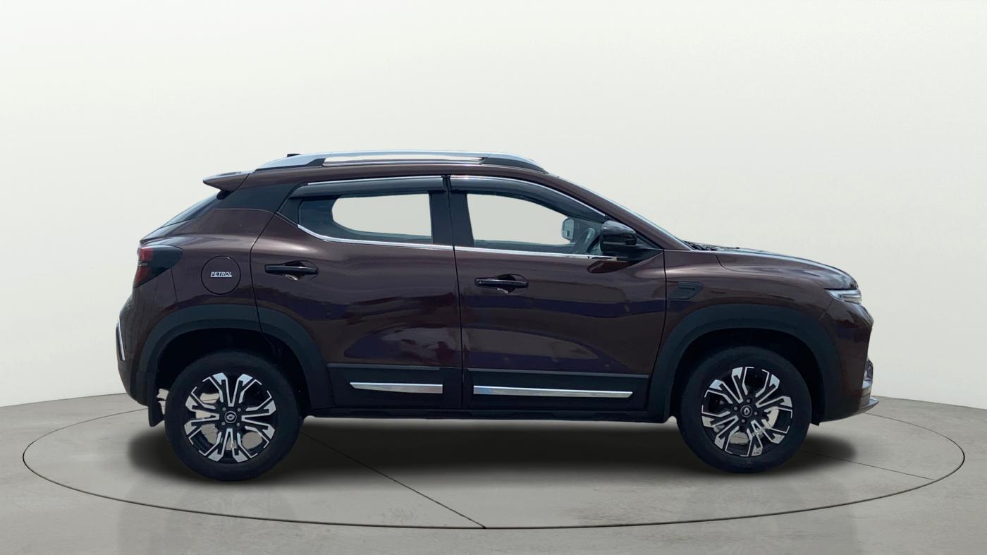 2024 Renault Kiger RXT (O) MT, Petrol, Manual, 9,647 km, Right Side View
