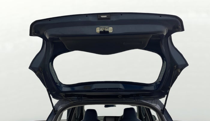 2021 Hyundai GRAND I10 NIOS SPORTZ AMT 1.2 KAPPA VTVT, Petrol, Automatic, 23,394 km, Boot Door Open