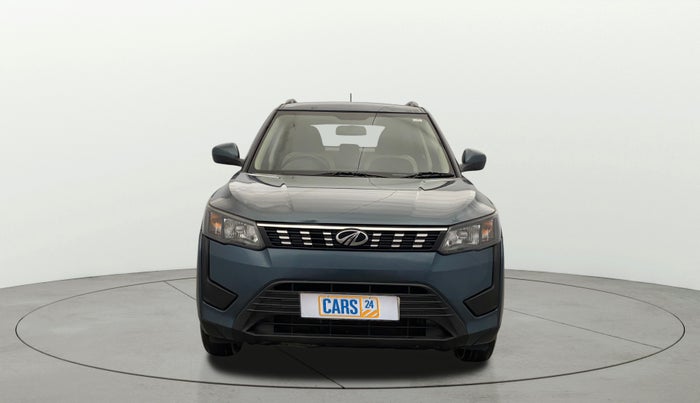 2019 Mahindra XUV300 W6 1.2 PETROL, Petrol, Manual, 72,860 km, Front