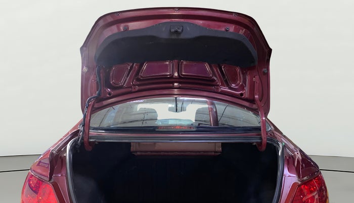 2014 Hyundai Verna FLUIDIC 1.6 VTVT SX, Petrol, Manual, 82,833 km, Boot Door Open