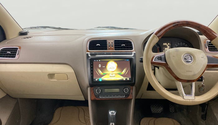 2014 Skoda Rapid ELEGANCE 1.6 MPI MT, Petrol, Manual, 80,416 km, Air Conditioner