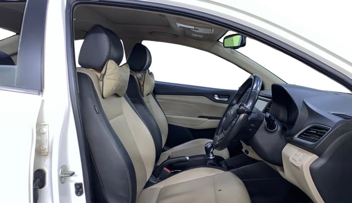 2019 Hyundai Verna 1.6 VTVT SX O, Petrol, Manual, 89,129 km, Right Side Front Door Cabin