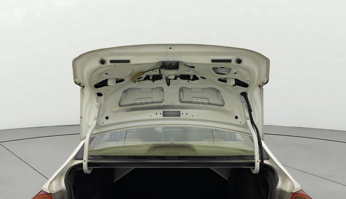 2016 Honda City 1.5L I-VTEC VX CVT, Petrol, Automatic, 1,04,189 km, Boot Door Open