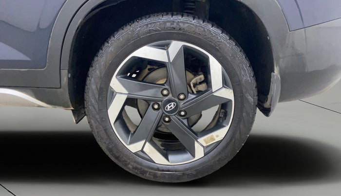 2022 Hyundai ALCAZAR PLATINUM 1.5 MT 7STR, Diesel, Manual, 80,331 km, Left Rear Wheel