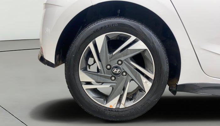 2022 Hyundai NEW I20 ASTA (O) 1.2 AT, Petrol, Automatic, 72,207 km, Right Rear Wheel