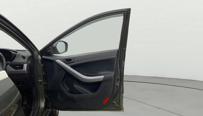 2021 Tata NEXON XM SUNROOF PETROL, Petrol, Manual, 55,017 km, RHS Front Door