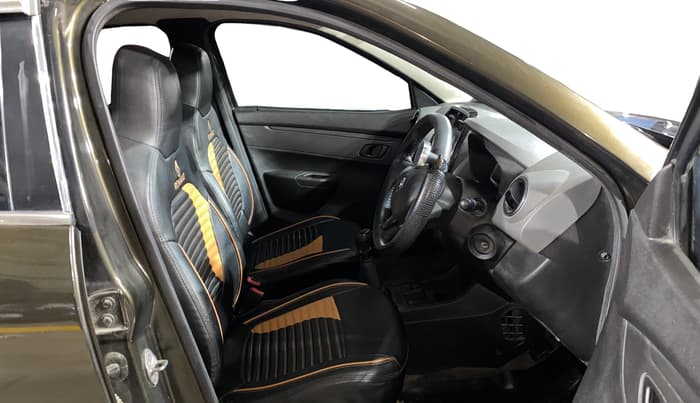 2018 Renault Kwid RXT 0.8, Petrol, Manual, 46,440 km, Right Side Front Door Cabin