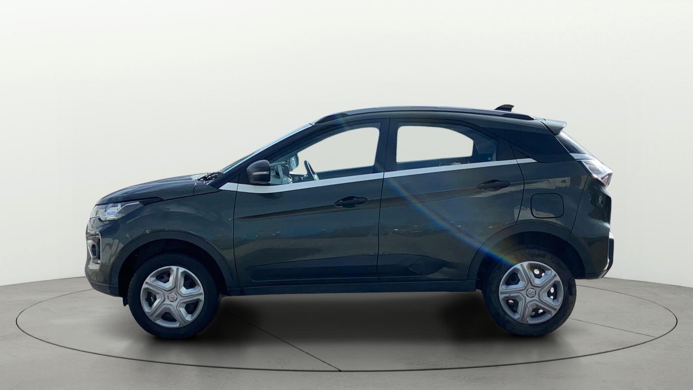 2022 Tata NEXON XM PLUS SUNROOF PETROL, Petrol, Manual, 26,409 km, Left Side