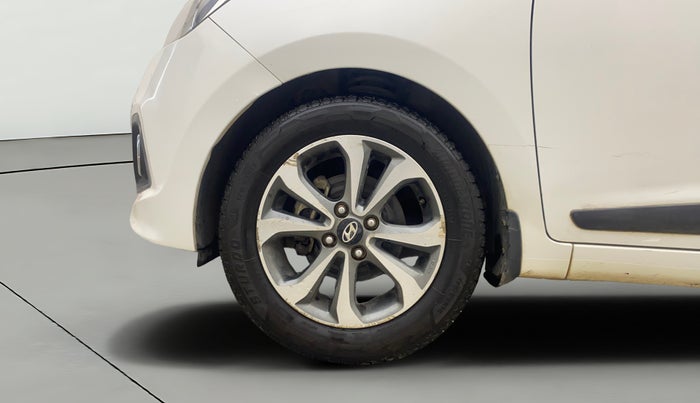 2015 Hyundai Xcent SX AT 1.2 (O), Petrol, Automatic, 89,931 km, Left Front Wheel