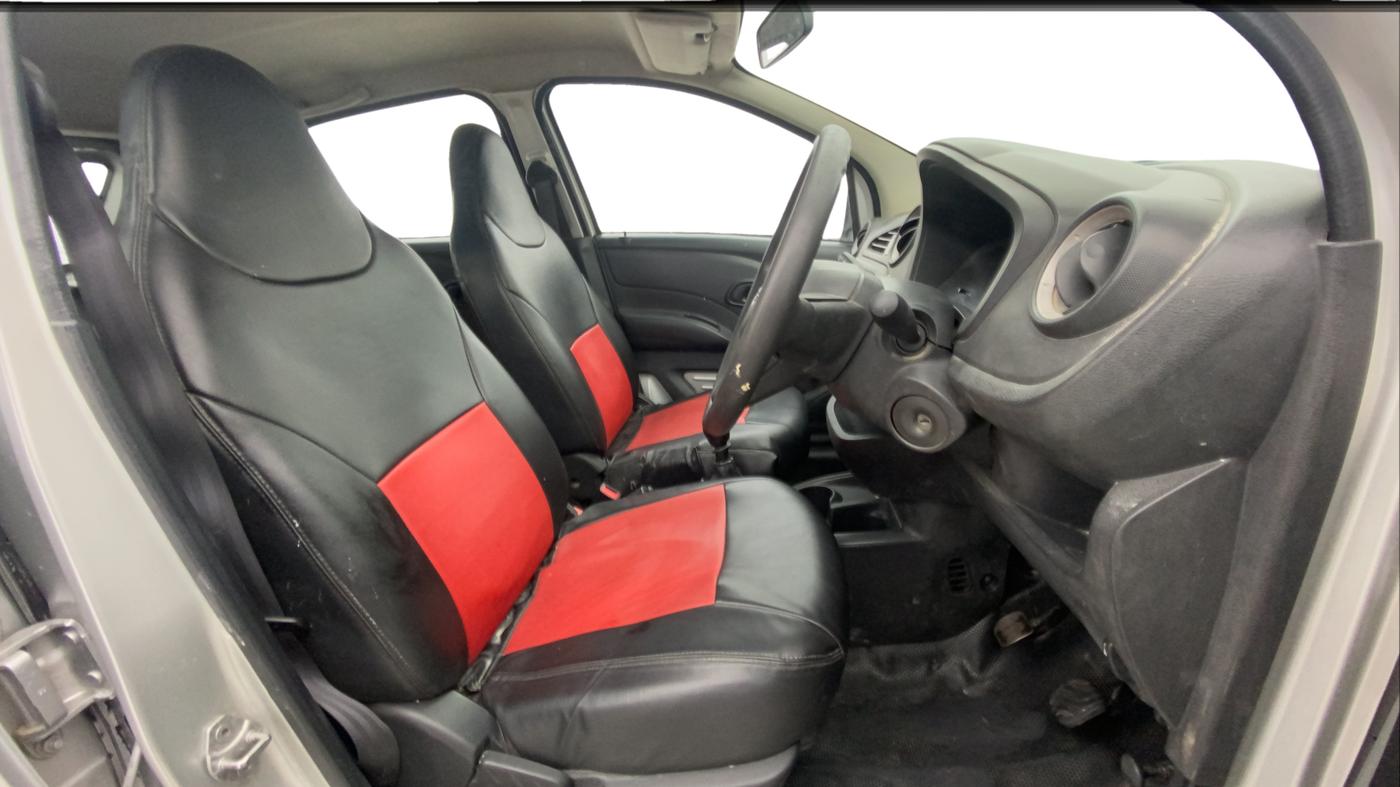 2018 Datsun Go A, Petrol, Manual, 39,343 km, Right Side Front Door Cabin