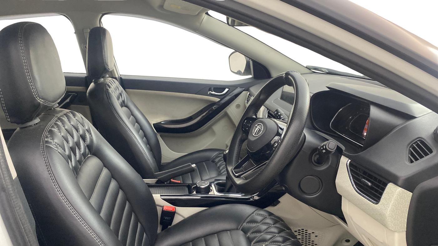 2022 Tata NEXON XZ PLUS PETROL, Petrol, Manual, 38,430 km, Right Side Front Door Cabin