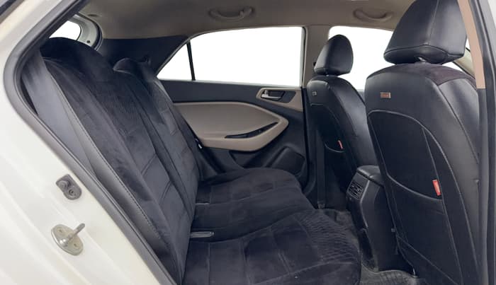 2017 Hyundai Elite i20 MAGNA EXECUTIVE 1.2, Petrol, Manual, 37,125 km, Right Side Rear Door Cabin