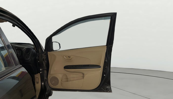 2016 Honda Amaze 1.2L I-VTEC S, Petrol, Manual, 88,804 km, RHS Front Door