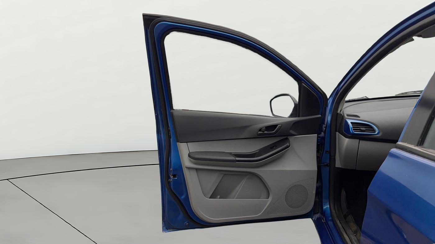 2024 Tata Tiago XTA CNG , CNG, Automatic, 40,850 km, LHS Front Door