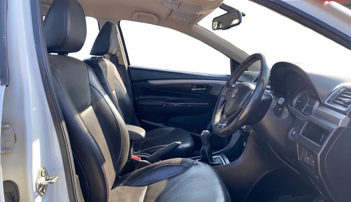 2018 Maruti Ciaz S 1.4 MT PETROL, Petrol, Manual, 1,15,740 km, Right Side Front Door Cabin