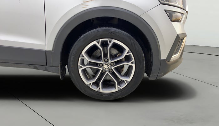 2021 Skoda KUSHAQ STYLE 1.5L TSI DSG, Petrol, Automatic, 25,627 km, Right Front Wheel